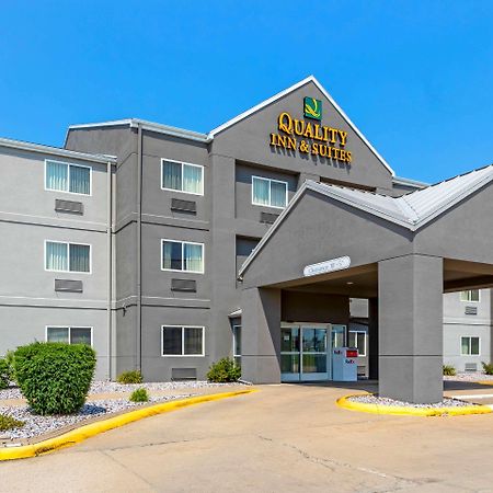 Quality Inn & Suites Keokuk North Exteriör bild