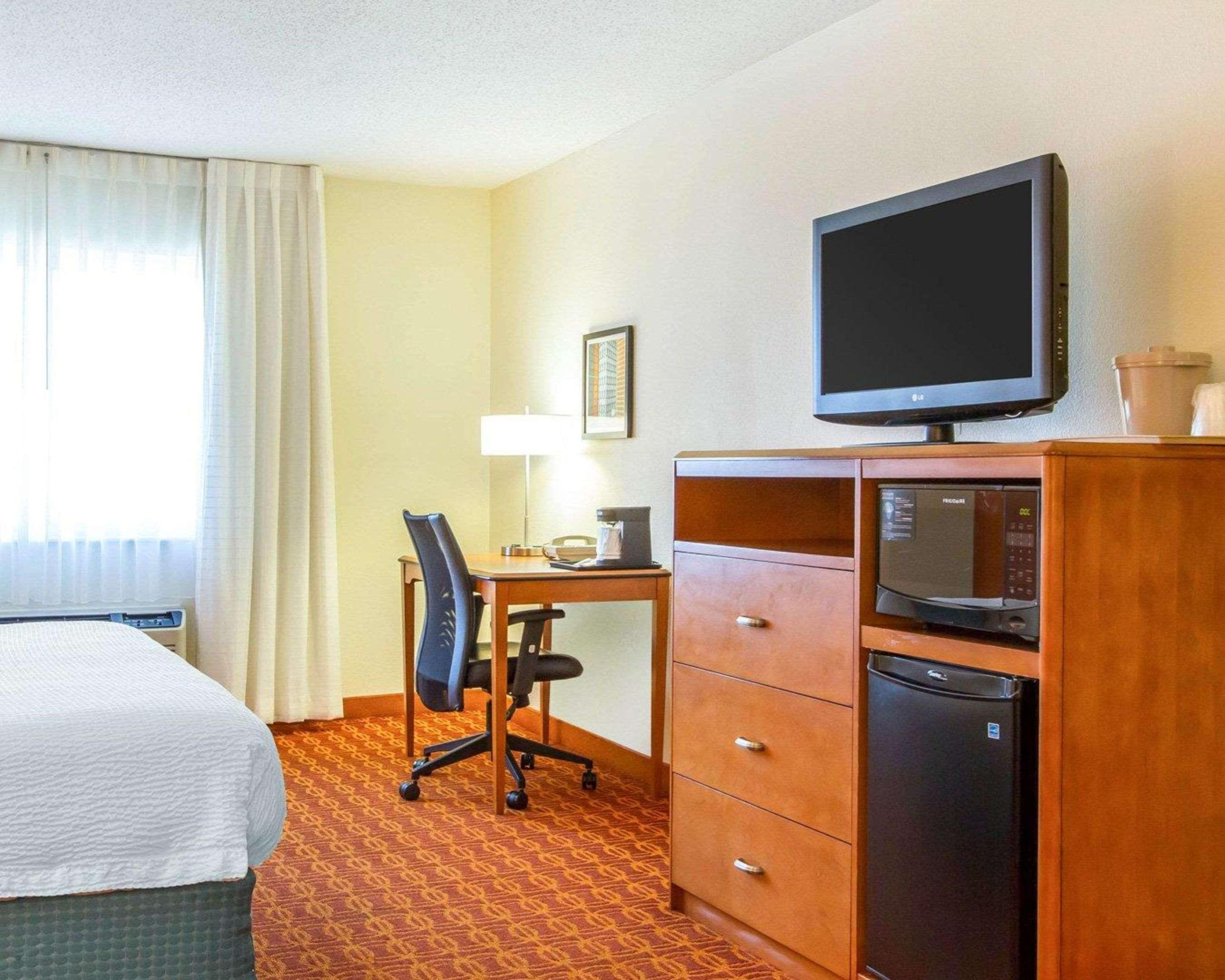 Quality Inn & Suites Keokuk North Exteriör bild