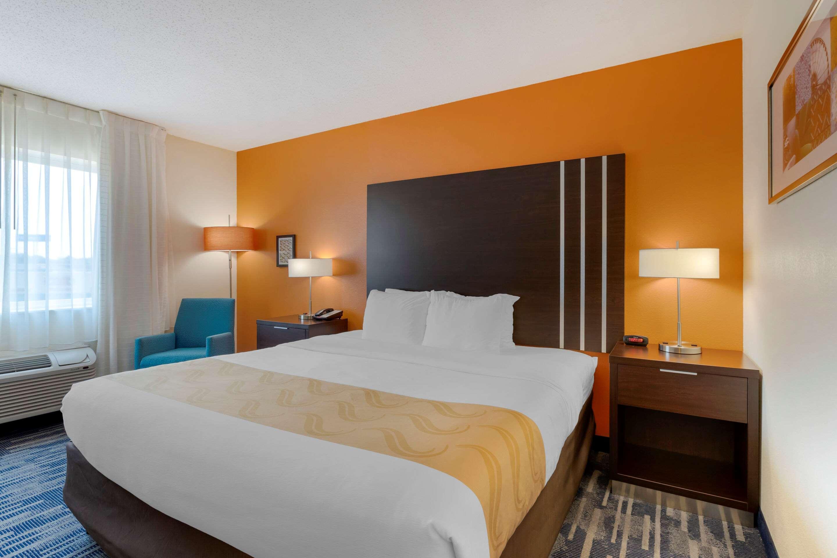 Quality Inn & Suites Keokuk North Exteriör bild