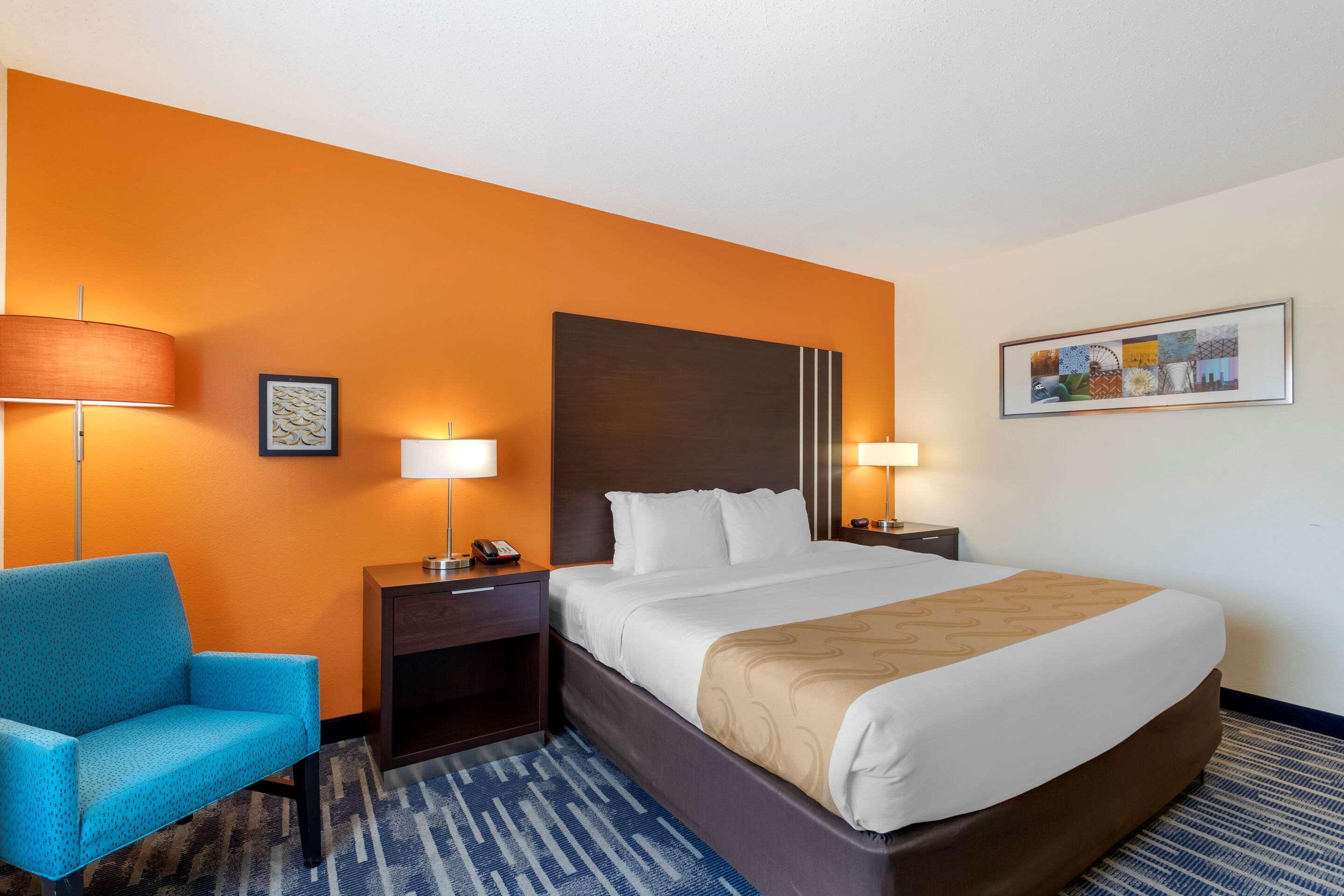 Quality Inn & Suites Keokuk North Exteriör bild