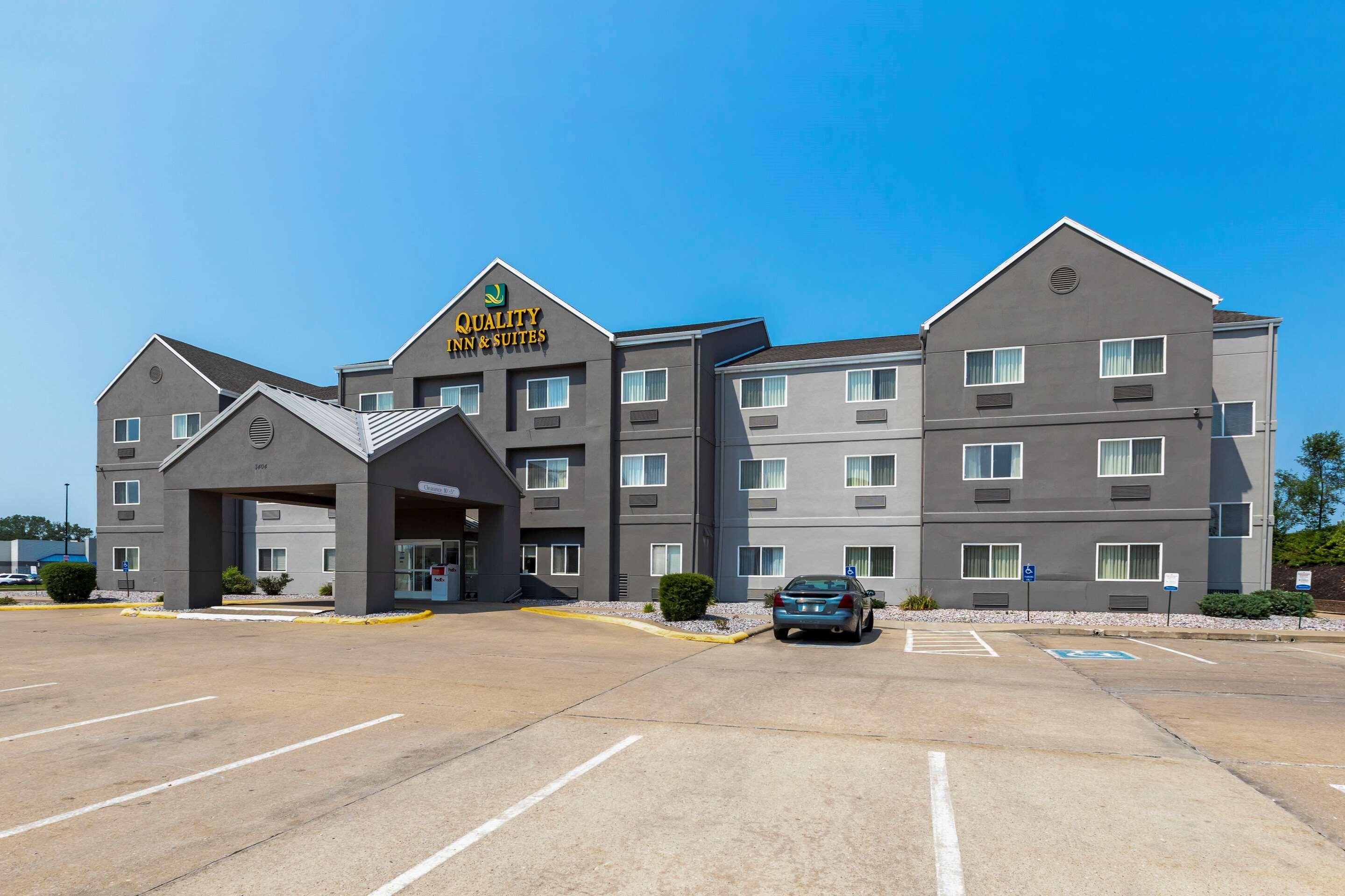 Quality Inn & Suites Keokuk North Exteriör bild