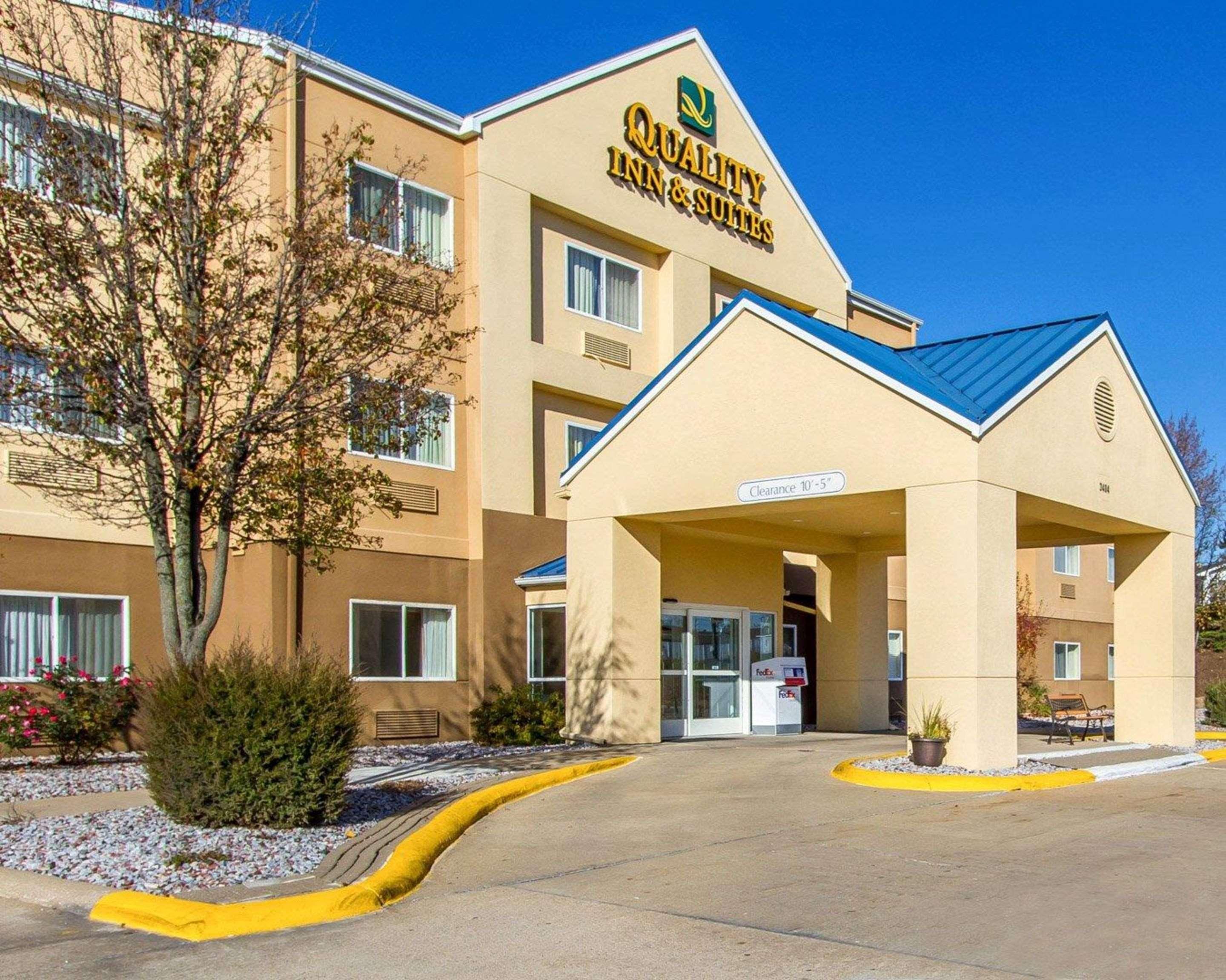 Quality Inn & Suites Keokuk North Exteriör bild