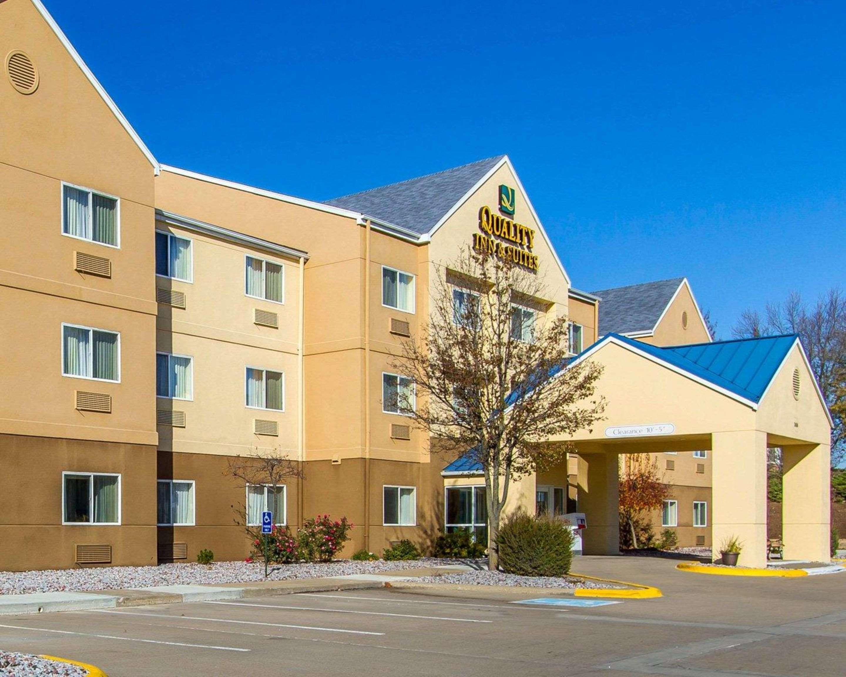 Quality Inn & Suites Keokuk North Exteriör bild